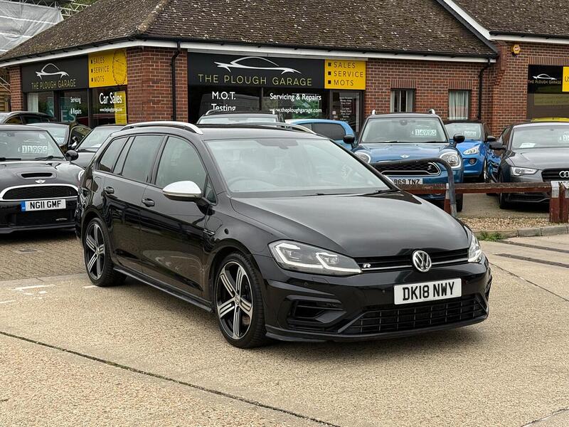 Volkswagen Golf 2.0 TSI R Estate 5dr Petrol DSG 4Motion Euro 6 (s/s) (310 ps) - U10003275