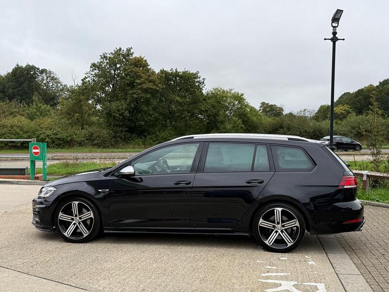 Volkswagen Golf 2.0 TSI R Estate 5dr Petrol DSG 4Motion Euro 6 (s/s) (310 ps) - U10003275