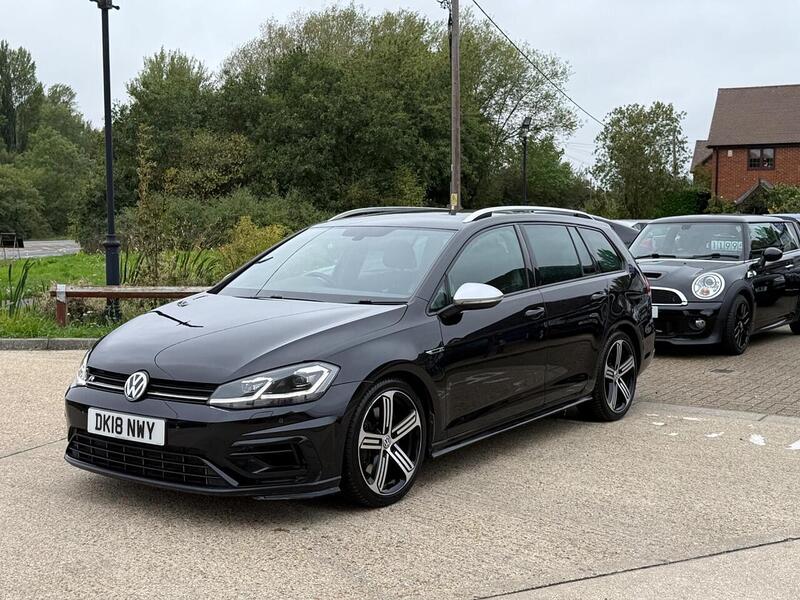 Volkswagen Golf 2.0 TSI R Estate 5dr Petrol DSG 4Motion Euro 6 (s/s) (310 ps) - U10003275