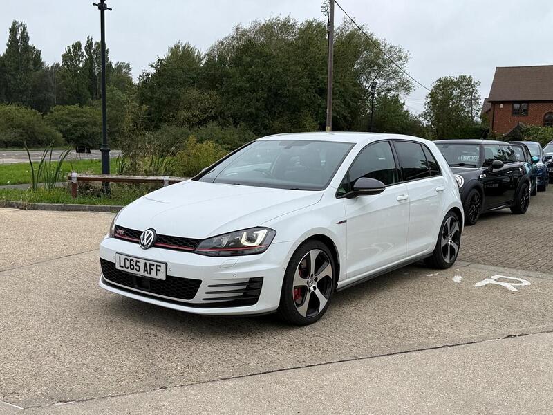 Volkswagen Golf 2.0 TSI BlueMotion Tech GTI Hatchback 5dr Petrol DSG Euro 6 (s/s) (220 ps) - U10003277