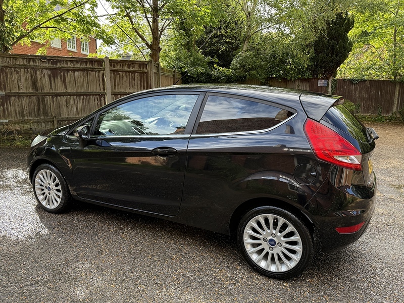 Ford Fiesta 1.4 Titanium Hatchback 3dr Petrol Automatic (149 g/km, 94 bhp) - U10003279