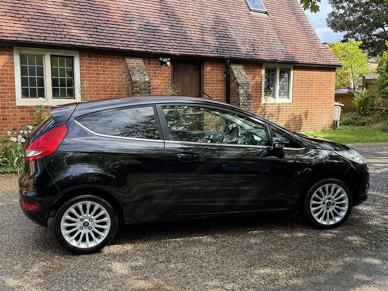 Ford Fiesta 1.4 Titanium Hatchback 3dr Petrol Automatic (149 g/km, 94 bhp) - U10003279