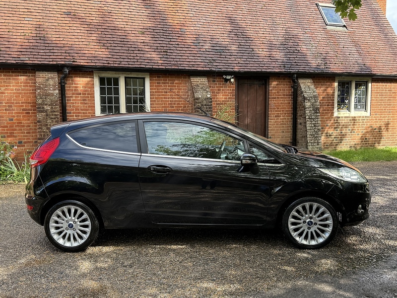 Ford Fiesta 1.4 Titanium Hatchback 3dr Petrol Automatic (149 g/km, 94 bhp) - U10003279
