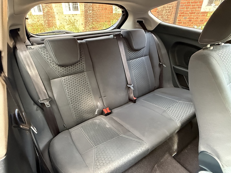 Ford Fiesta 1.4 Titanium Hatchback 3dr Petrol Automatic (149 g/km, 94 bhp) - U10003279