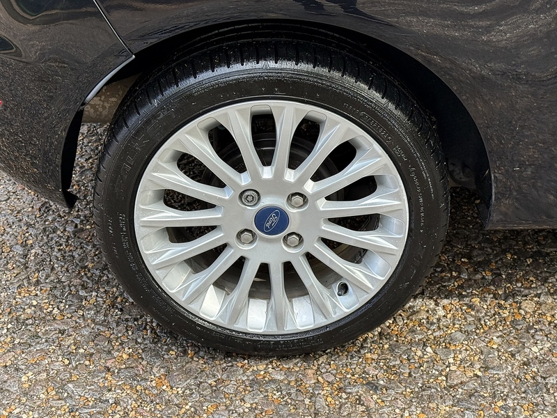 Ford Fiesta 1.4 Titanium Hatchback 3dr Petrol Automatic (149 g/km, 94 bhp) - U10003279