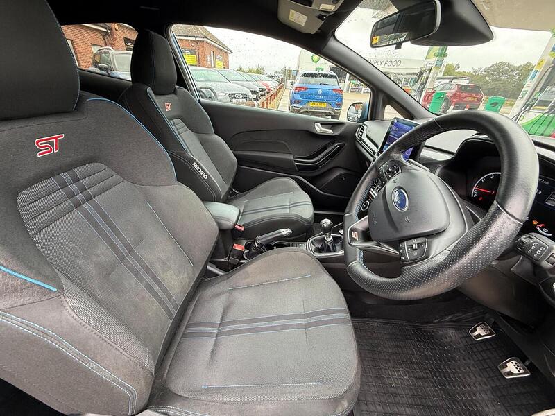 Ford Fiesta 1.5T EcoBoost ST-2 Hatchback 3dr Petrol Manual Euro 6 (s/s) (200 ps) - U10003280