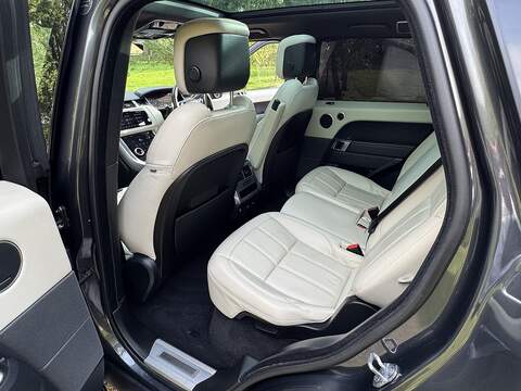 Land Rover Range Rover Sport 3.0 SD V6 HSE Dynamic SUV 5dr Diesel Auto 4WD Euro 6 (s/s) (306 ps) - U10003286