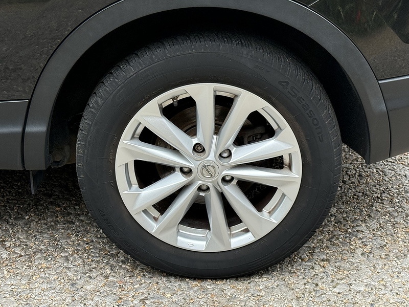 Nissan Qashqai 1.5 dCi Acenta Premium SUV 5dr Diesel Manual 2WD Euro 5 (s/s) (110 ps) - U10003295