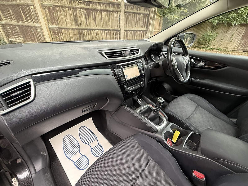 Nissan Qashqai 1.5 dCi Acenta Premium SUV 5dr Diesel Manual 2WD Euro 5 (s/s) (110 ps) - U10003295