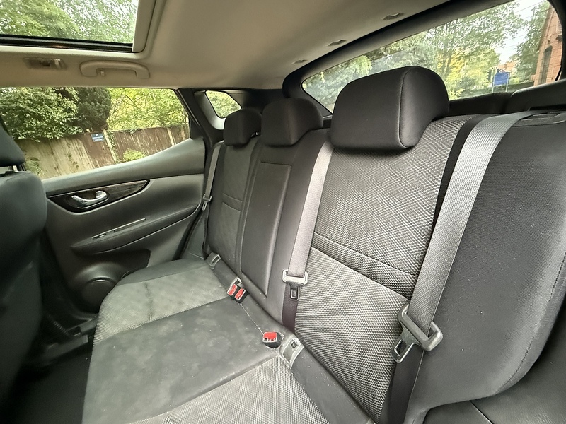 Nissan Qashqai 1.5 dCi Acenta Premium SUV 5dr Diesel Manual 2WD Euro 5 (s/s) (110 ps) - U10003295