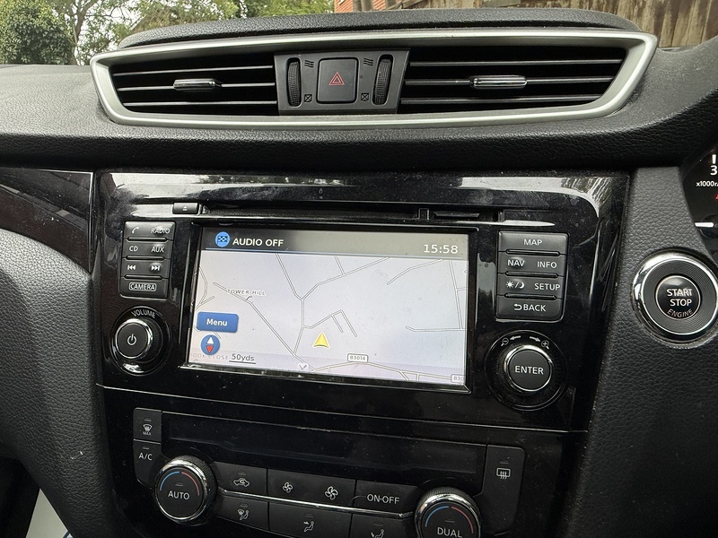 Nissan Qashqai 1.5 dCi Acenta Premium SUV 5dr Diesel Manual 2WD Euro 5 (s/s) (110 ps) - U10003295