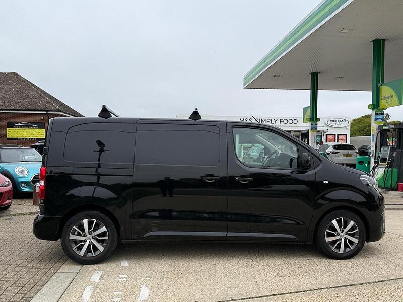Toyota ProAce 1.6D Comfort Medium Panel Van 6dr Diesel Manual MWB Euro 6 (s/s) (115 ps) - U10003297