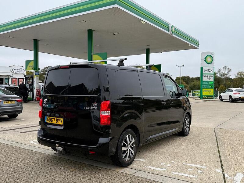 Toyota ProAce 1.6D Comfort Medium Panel Van 6dr Diesel Manual MWB Euro 6 (s/s) (115 ps) - U10003297