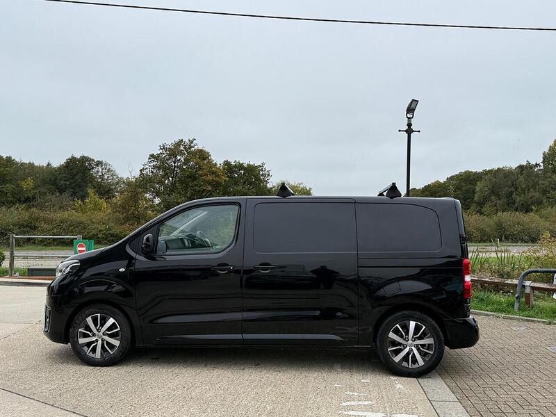Toyota ProAce 1.6D Comfort Medium Panel Van 6dr Diesel Manual MWB Euro 6 (s/s) (115 ps) - U10003297