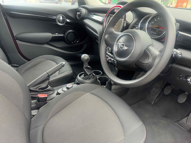 MINI Hatch 1.5 Cooper Hatchback 5dr Petrol Manual Euro 6 (s/s) (136 ps) - U10003306