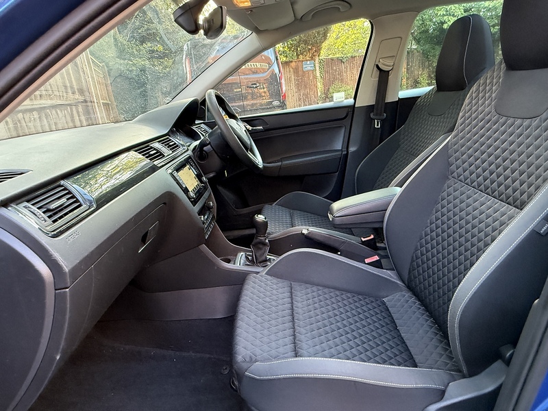 Skoda Rapid Spaceback 1.2 TSI SE Sport Hatchback 5dr Petrol Manual Euro 6 (s/s) (110 ps) - U10003307
