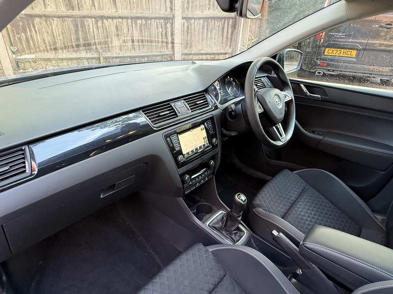 Skoda Rapid Spaceback 1.2 TSI SE Sport Hatchback 5dr Petrol Manual Euro 6 (s/s) (110 ps) - U10003307