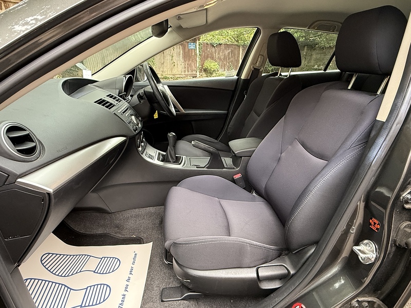 Mazda Mazda3 1.6 Sport Hatchback 5dr Petrol Manual Euro 5 (105 ps) - U10003313
