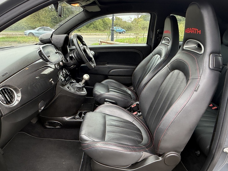 Abarth 695C 1.4 T-Jet XSR Yamaha Limited Edition Cabrio 2dr Petrol Manual Euro 6 (165 bhp) - U10003317