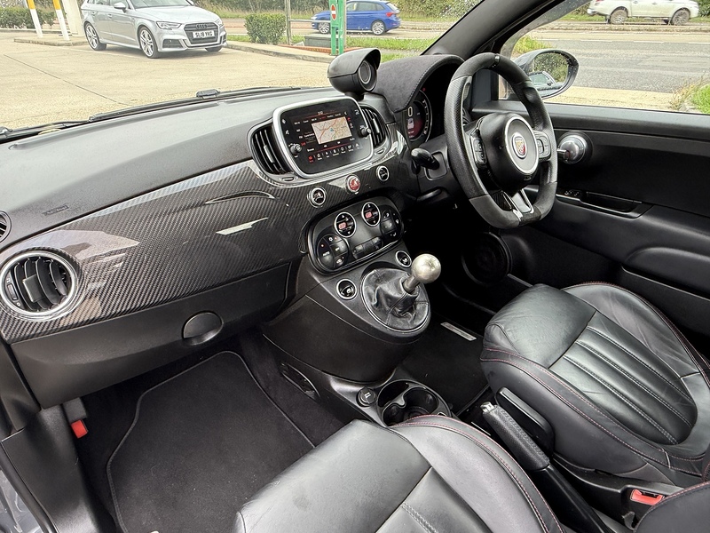 Abarth 695C 1.4 T-Jet XSR Yamaha Limited Edition Cabrio 2dr Petrol Manual Euro 6 (165 bhp) - U10003317