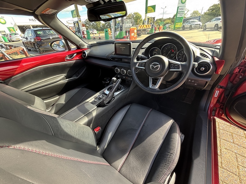Mazda MX-5 RF 1.5 SKYACTIV-G Sport Nav Convertible 2dr Petrol Manual Euro 6 (131 ps) - U10003321