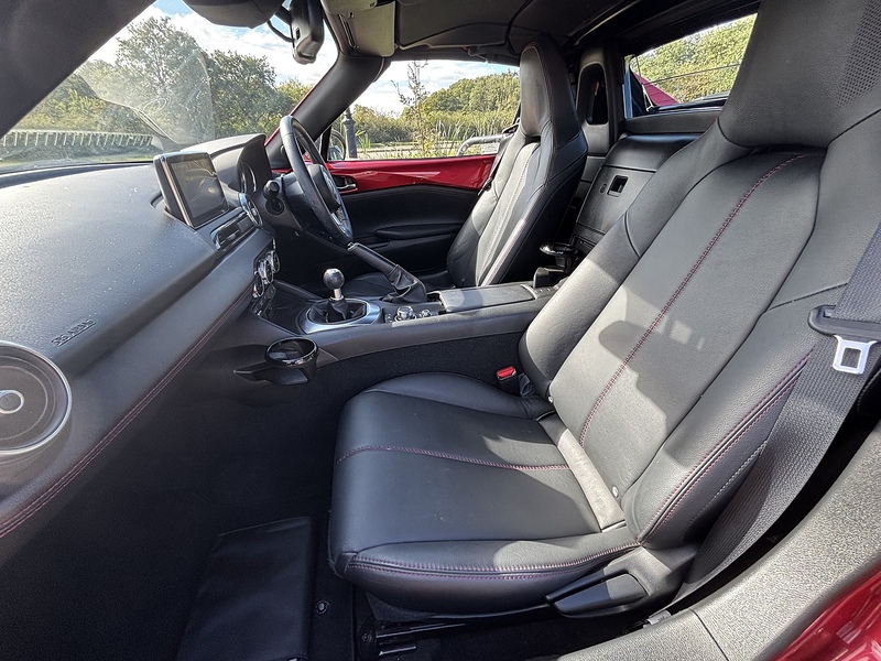 Mazda MX-5 RF 1.5 SKYACTIV-G Sport Nav Convertible 2dr Petrol Manual Euro 6 (131 ps) - U10003321