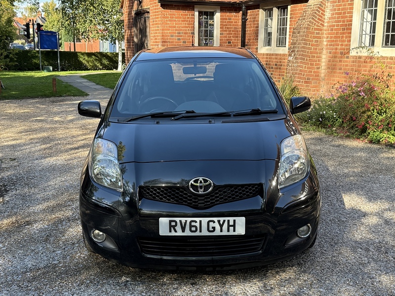 Toyota Yaris 1.33 Dual VVT-i T Spirit Hatchback 3dr Petrol Manual Euro 5 (s/s) (101 ps) - U10003323