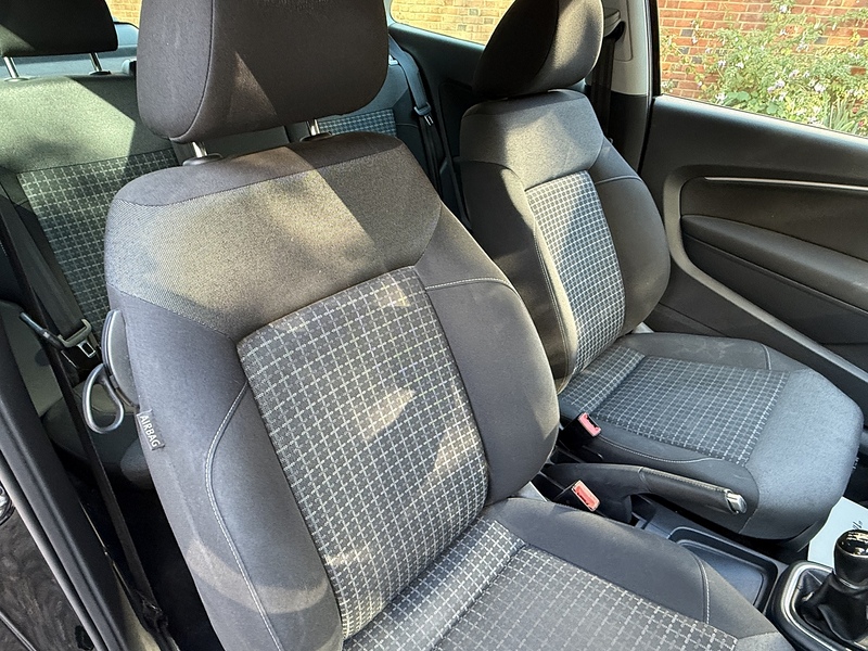 Volkswagen Polo 1.0 BlueMotion Tech Match Edition Hatchback 3dr Petrol Manual Euro 6 (s/s) (75 ps) - U10003328