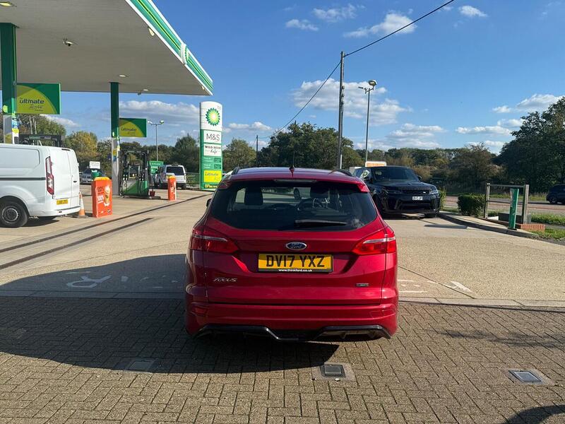 Ford Focus 1.0T EcoBoost ST-Line Estate 5dr Petrol Manual Euro 6 (s/s) (125 ps) - U10003332
