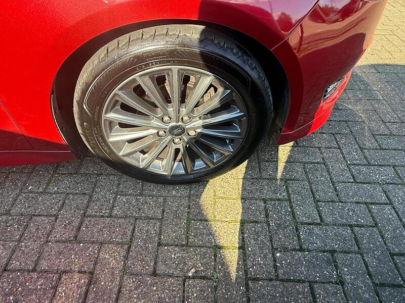 Ford Focus 1.0T EcoBoost ST-Line Estate 5dr Petrol Manual Euro 6 (s/s) (125 ps) - U10003332
