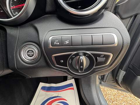 Mercedes-Benz C Class 3.0 C43 V6 AMG (Premium) Cabriolet 2dr Petrol G-Tronic+ 4MATIC Euro 6 (s/s) (390 ps) - U10003334