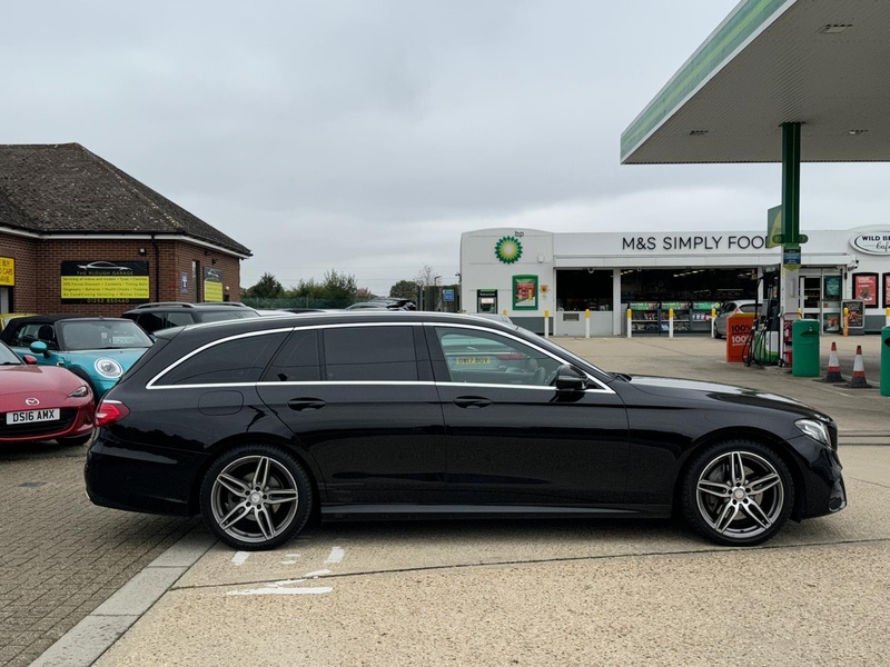 Mercedes-Benz E Class 2.0 E220d AMG Line Estate 5dr Diesel G-Tronic+ Euro 6 (s/s) (194 ps) - U10003336