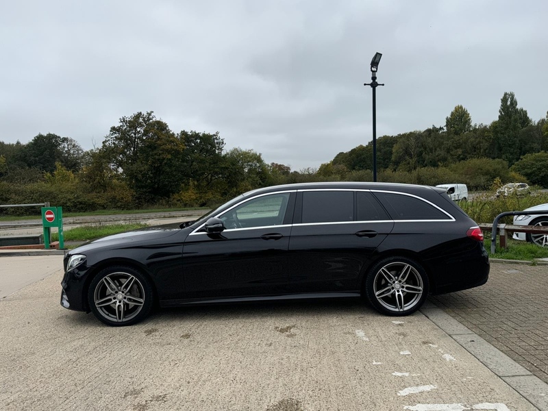 Mercedes-Benz E Class 2.0 E220d AMG Line Estate 5dr Diesel G-Tronic+ Euro 6 (s/s) (194 ps) - U10003336