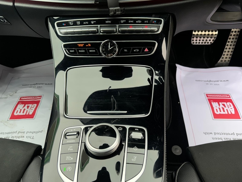 Mercedes-Benz E Class 2.0 E220d AMG Line Estate 5dr Diesel G-Tronic+ Euro 6 (s/s) (194 ps) - U10003336