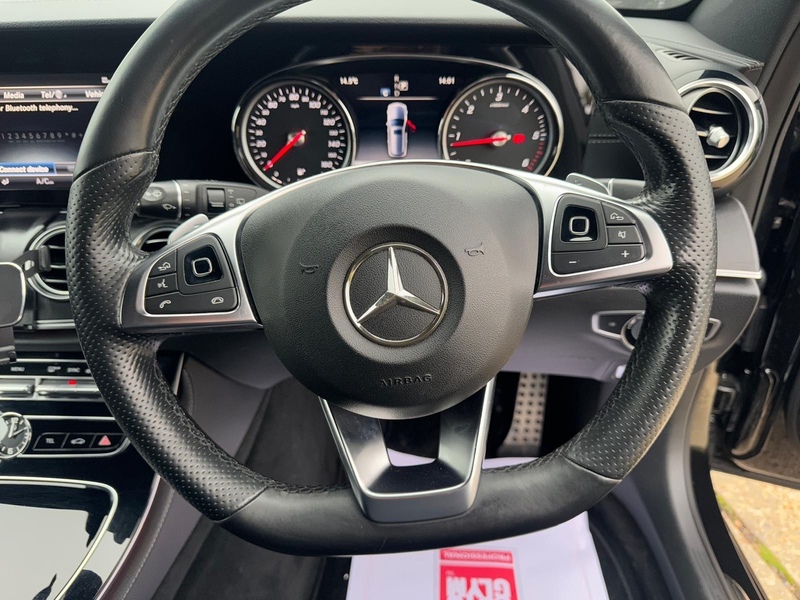 Mercedes-Benz E Class 2.0 E220d AMG Line Estate 5dr Diesel G-Tronic+ Euro 6 (s/s) (194 ps) - U10003336