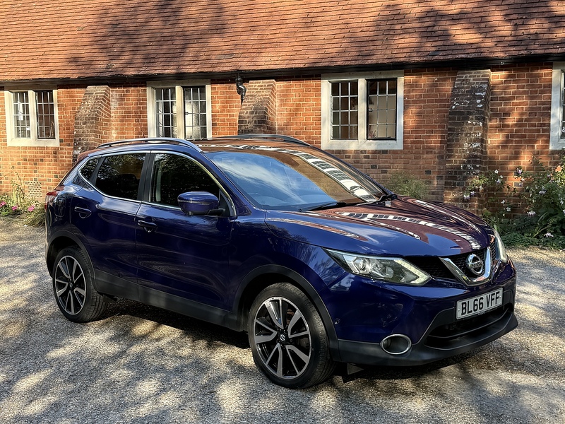 Nissan Qashqai 1.2 DIG-T Tekna SUV 5dr Petrol XTRON 2WD Euro 6 (s/s) (115 ps) - U10003340