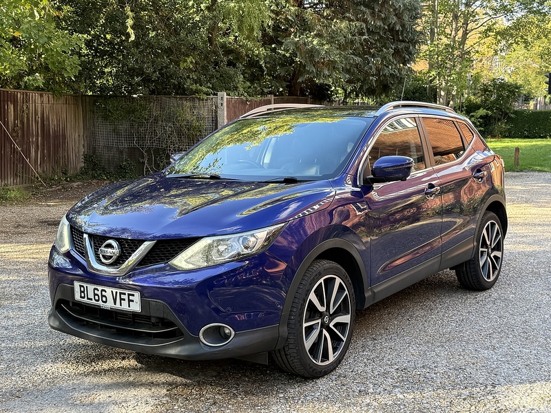 Nissan Qashqai 1.2 DIG-T Tekna SUV 5dr Petrol XTRON 2WD Euro 6 (s/s) (115 ps) - U10003340