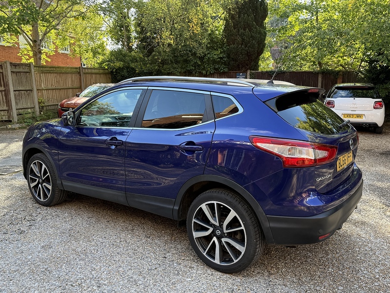 Nissan Qashqai 1.2 DIG-T Tekna SUV 5dr Petrol XTRON 2WD Euro 6 (s/s) (115 ps) - U10003340