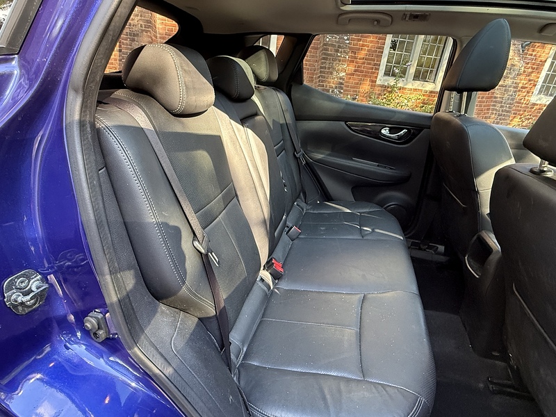 Nissan Qashqai 1.2 DIG-T Tekna SUV 5dr Petrol XTRON 2WD Euro 6 (s/s) (115 ps) - U10003340