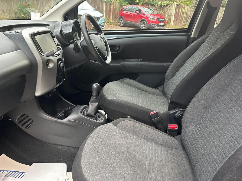 Citroen C1 1.2 PureTech Furio Hatchback 3dr Petrol Manual Euro 6 (82 ps) - U10003342