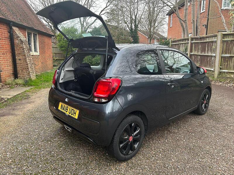 Citroen C1 1.2 PureTech Furio Hatchback 3dr Petrol Manual Euro 6 (82 ps) - U10003342