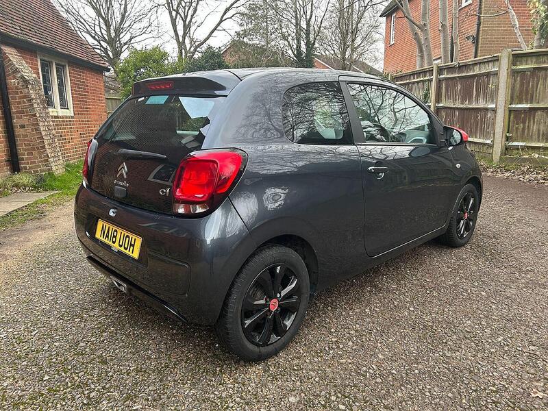 Citroen C1 1.2 PureTech Furio Hatchback 3dr Petrol Manual Euro 6 (82 ps) - U10003342