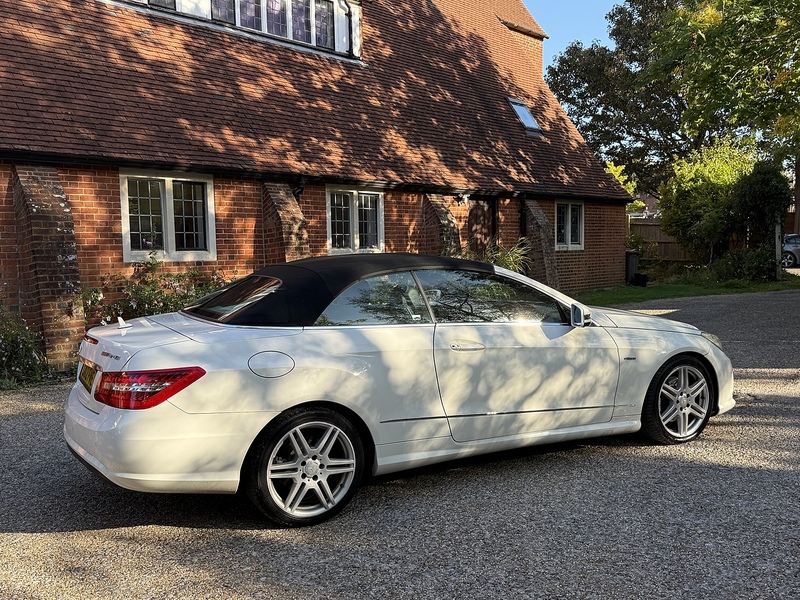 Mercedes-Benz E Class 2.1 E220 CDI BlueEfficiency Sport Cabriolet 2dr Diesel G-Tronic+ Euro 5 (s/s) (170 ps) - U10003345