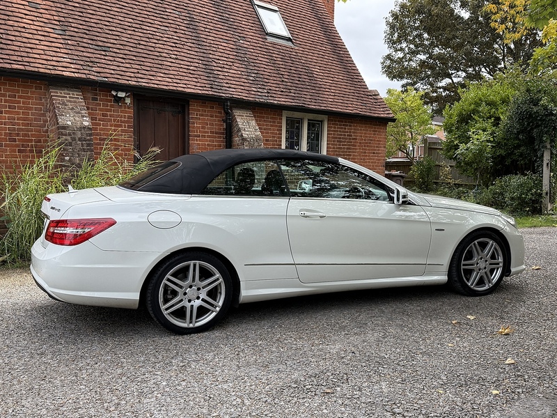 Mercedes-Benz E Class 2.1 E220 CDI BlueEfficiency Sport Cabriolet 2dr Diesel G-Tronic+ Euro 5 (s/s) (170 ps) - U10003345
