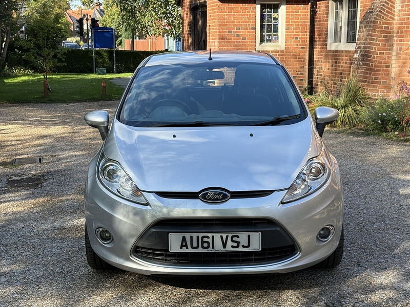 Ford Fiesta 1.25 Zetec Hatchback 5dr Petrol Manual (129 g/km, 81 bhp) - U10003348