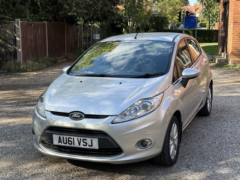 Ford Fiesta 1.25 Zetec Hatchback 5dr Petrol Manual (129 g/km, 81 bhp) - U10003348