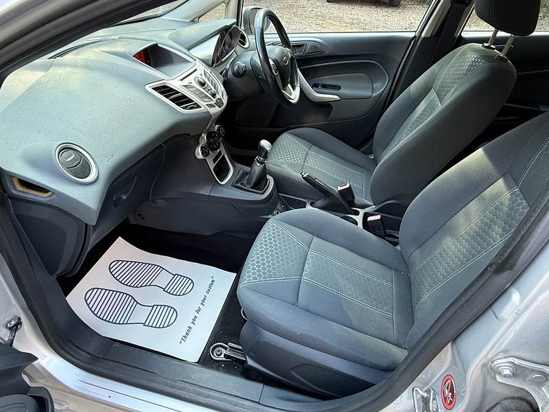 Ford Fiesta 1.25 Zetec Hatchback 5dr Petrol Manual (129 g/km, 81 bhp) - U10003348