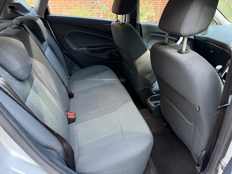 Ford Fiesta 1.25 Zetec Hatchback 5dr Petrol Manual (129 g/km, 81 bhp) - U10003348