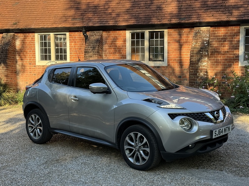 Nissan Juke 1.2 DIG-T Tekna SUV 5dr Petrol Manual Euro 5 (s/s) Euro 5 (115 ps) - U10003349