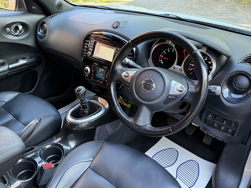 Nissan Juke 1.2 DIG-T Tekna SUV 5dr Petrol Manual Euro 5 (s/s) Euro 5 (115 ps) - U10003349